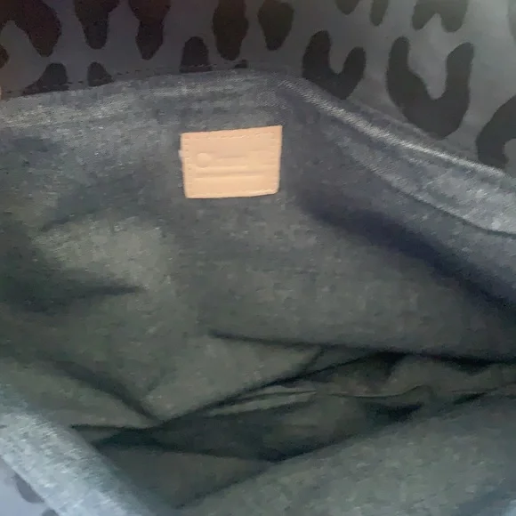 CLARE V. PETIT COUSIN IN MARINE PABLO CAT TOTE BAG - Picture 9 of 11